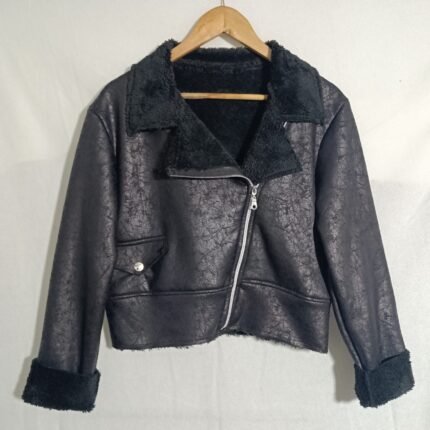 Campera gamulán cuerina